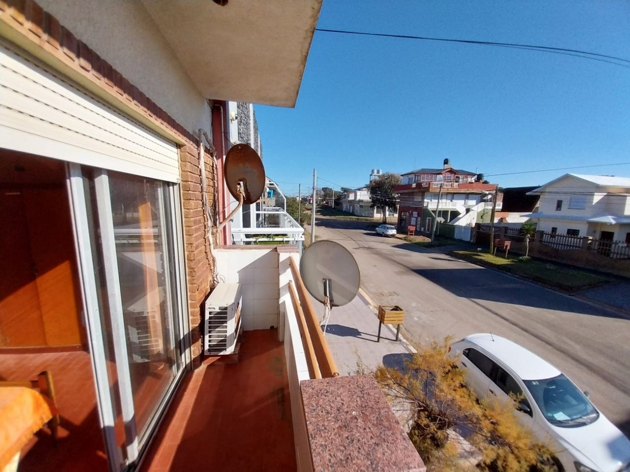 DEPARTAMENTO EN VENTA EN MAR DE AJO CON BALCON CON VISTA AL MAR CON GAS NATURAL CONECTADO