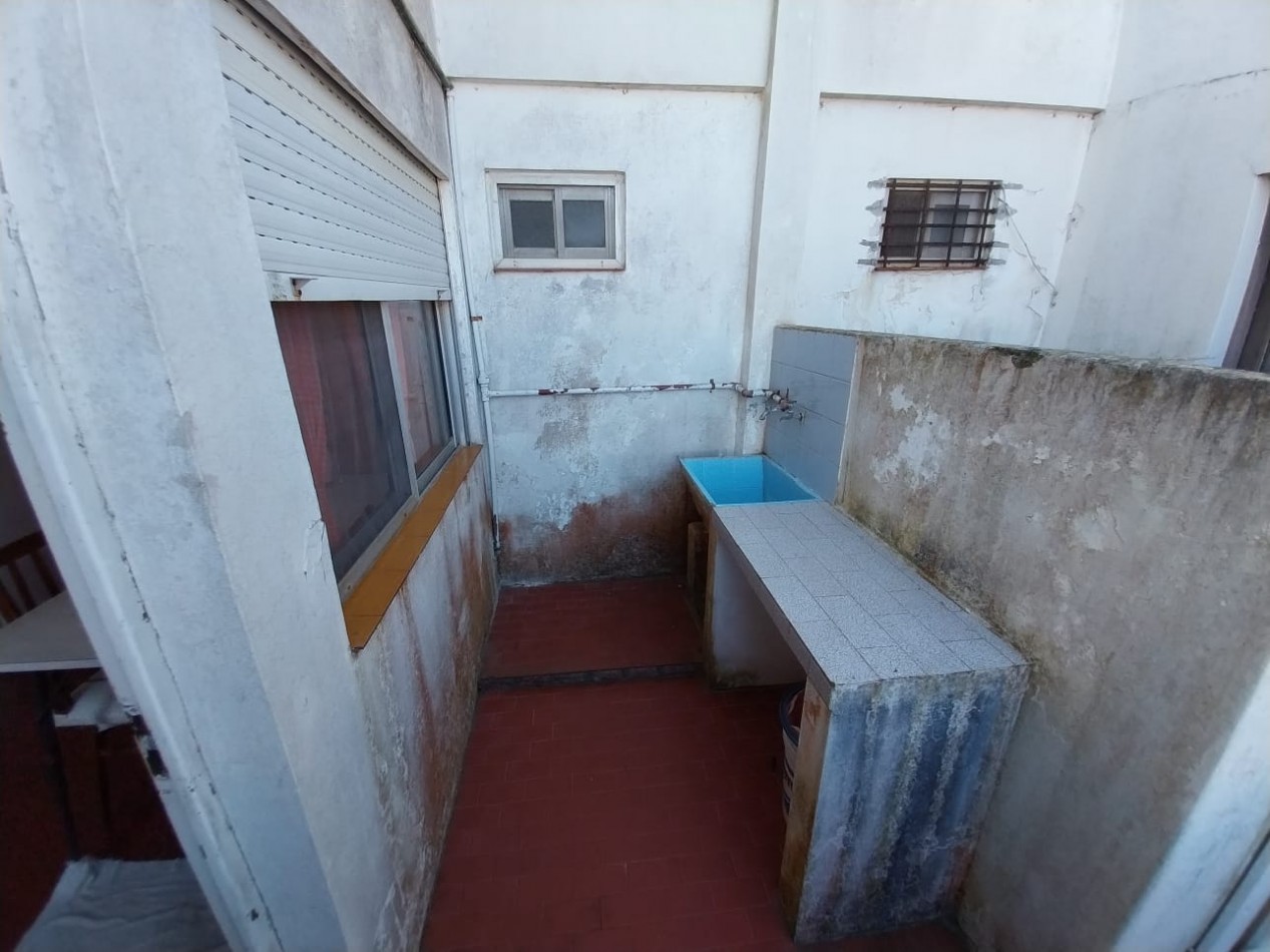 DEPARTAMENTO EN VENTA EN MAR DE AJO CON BALCON CON VISTA AL MAR CON GAS NATURAL CONECTADO