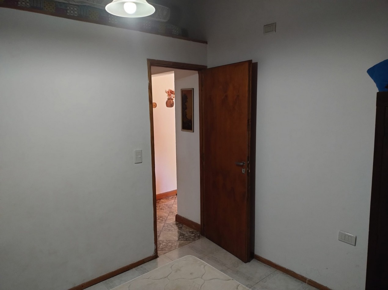 CASA EN VENTA EN COSTA AZUL DOS HABITACIONES ESPACIO VERDE PATIO CON PARRILLA