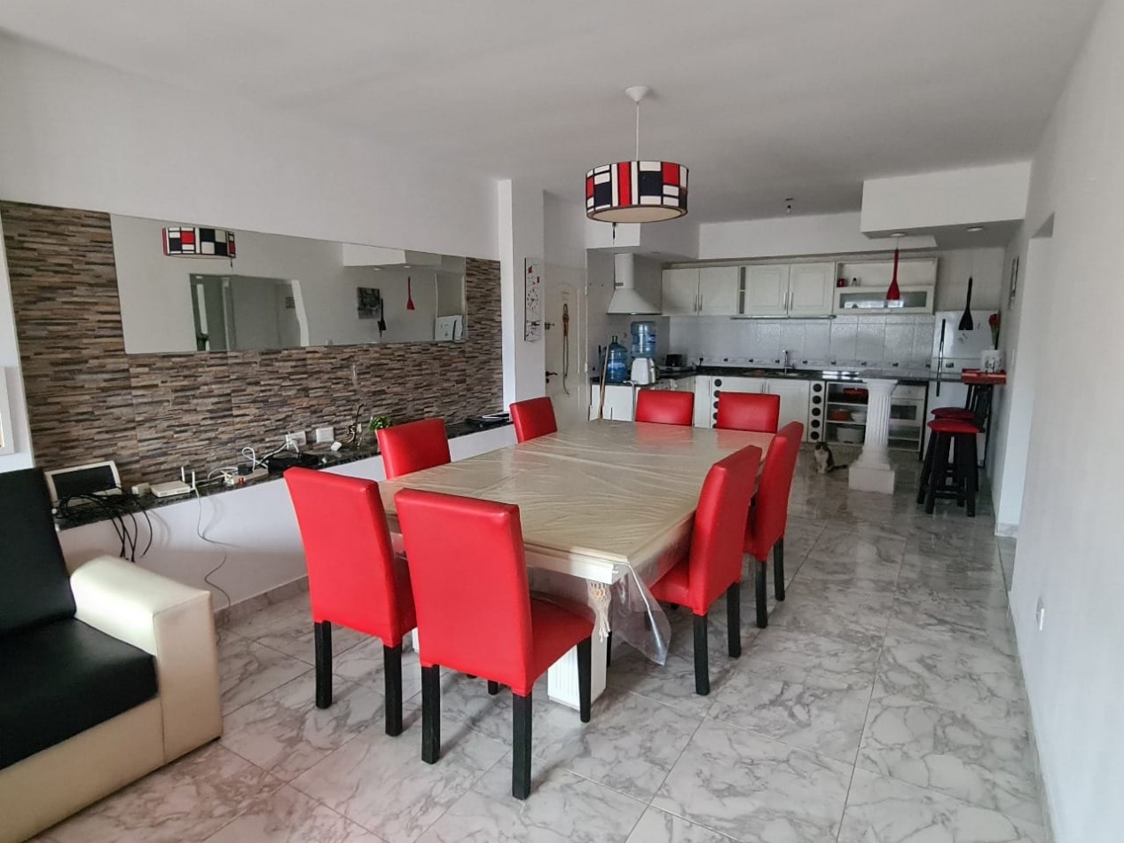 BLOCK CASA 4 DEPTOS FRENTE AL MAR COSTA AZUL CON SUM Y SOLARIUM