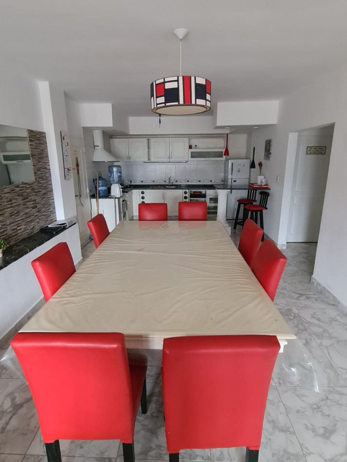 BLOCK CASA 4 DEPTOS FRENTE AL MAR COSTA AZUL CON SUM Y SOLARIUM