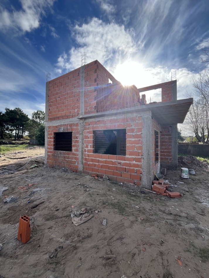 PH TIPO CASA EN POZO MAR DE AJO BARRIO SAN RAFAEL 3 HABITACIONES 2 BAÑOS PATIO CON PARRILLA
