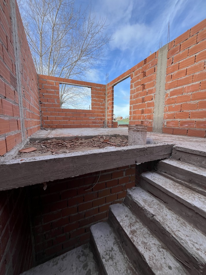 PH TIPO CASA EN POZO MAR DE AJO BARRIO SAN RAFAEL 3 HABITACIONES 2 BAÑOS PATIO CON PARRILLA