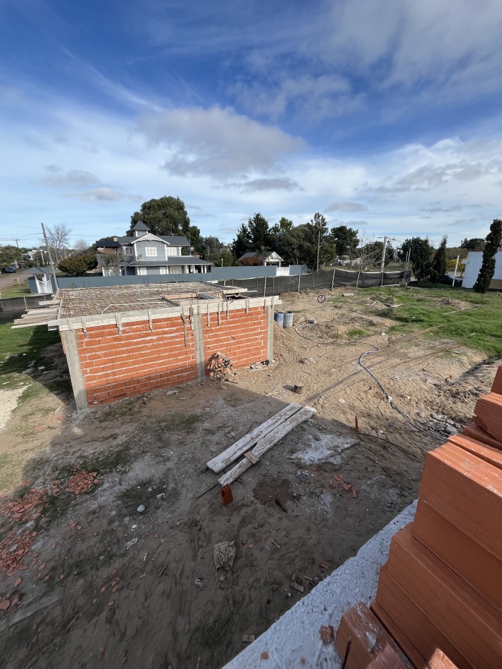PH TIPO CASA EN POZO MAR DE AJO BARRIO SAN RAFAEL 3 HABITACIONES 2 BAÑOS PATIO CON PARRILLA