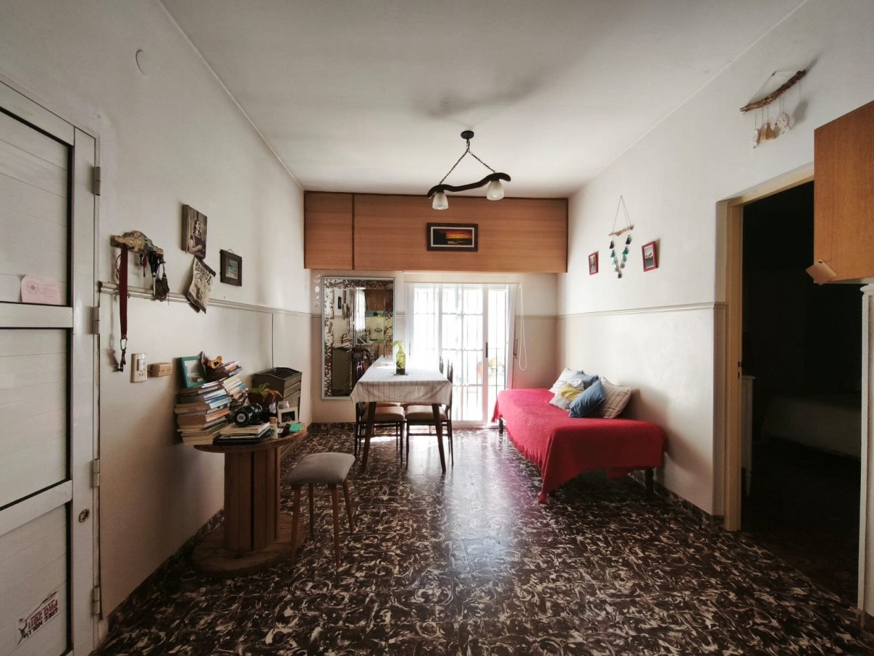 DEPARTAMENTO EN VENTA EN MAR DE AJO A 50MTS DEL MAR CON GAS NATURAL CONECTADO MUY LUMINOSO TODO PLANTA BAJA