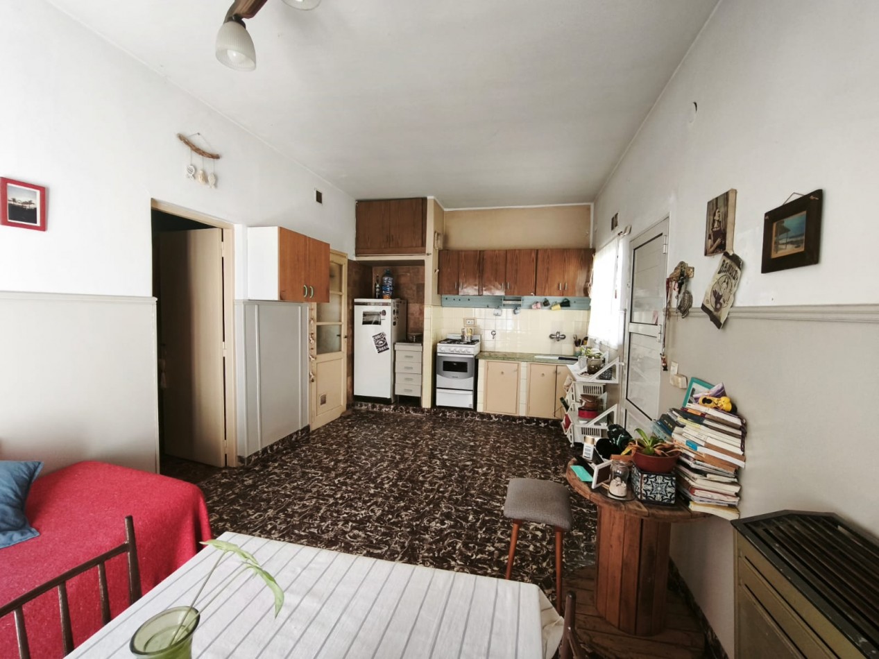 DEPARTAMENTO EN VENTA EN MAR DE AJO A 50MTS DEL MAR CON GAS NATURAL CONECTADO MUY LUMINOSO TODO PLANTA BAJA