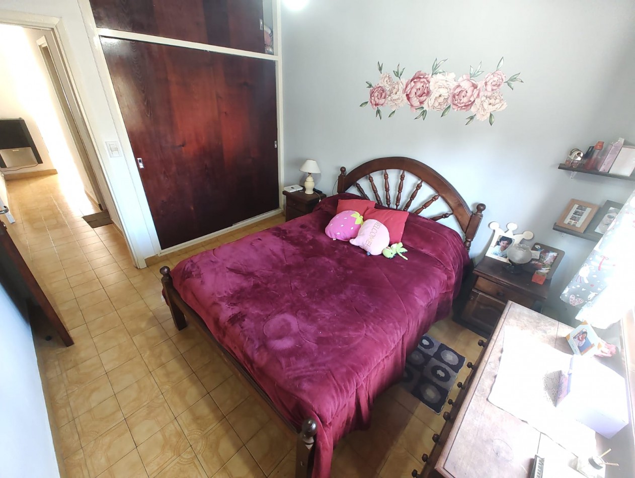 DEPARTAMENTO TRES AMBIENTES EN VENTA EN MAR DE AJO CON GAS NATURAL COCHERA 