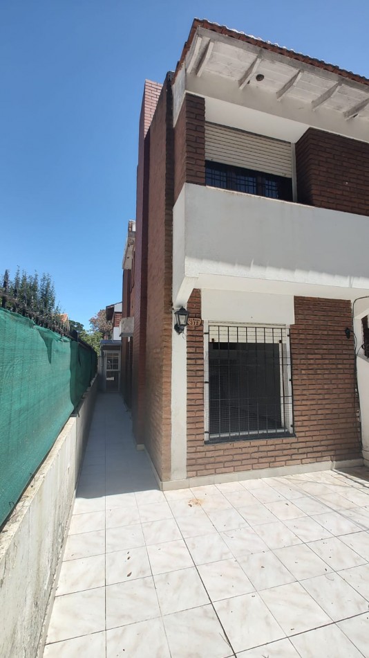 DUPLEX EN VENTA EN MAR DE AJO BARRIO SAN RAFAEL GAS NATURAL CONECTADO ENTRADA VEHICULAR 300MTS DEL MAR