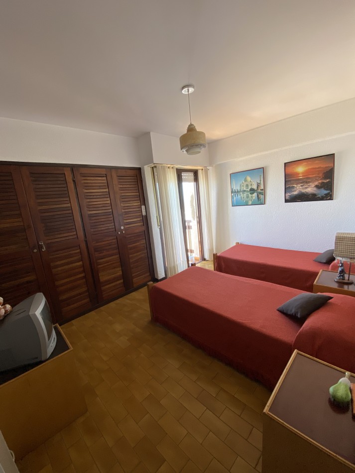 Departamento En Venta En Mar De Ajo Tres Ambientes Frente Al Mar Todos Los Ambientes Miran Al Mar 2 Habitaciones Excelente Estado General
