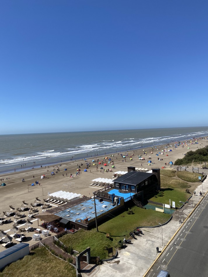 Departamento En Venta En Mar De Ajo Tres Ambientes Frente Al Mar Todos Los Ambientes Miran Al Mar 2 Habitaciones Excelente Estado General