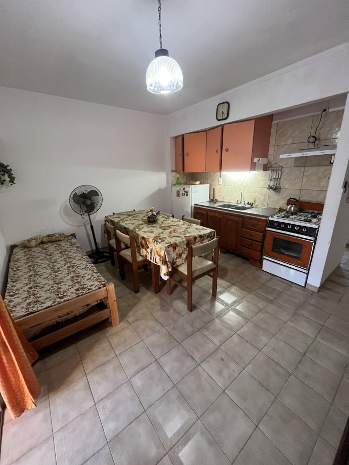 Departamento 2 Ambientes Centro De Mar De Ajo A 100mts Del Mar Primer Piso Con Ascensor Con Amplio Patio Cerrado Y Parrilla