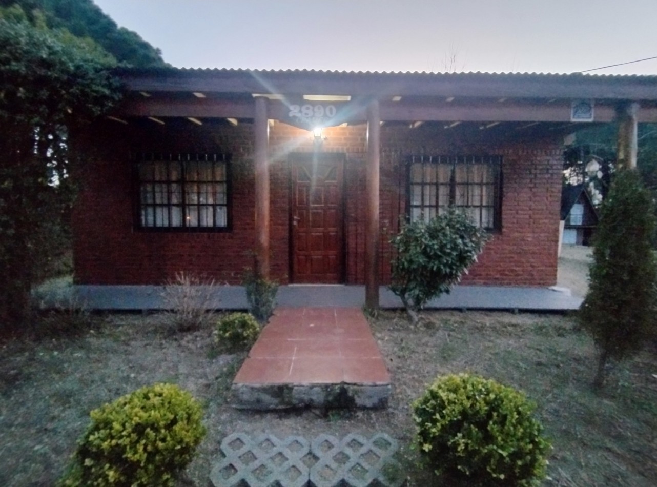 Casa En Nueva Atlantis Al Frente Todo Planta Baja Dos Habitaciones Patio Con Parrilla Ingreso Vehicular
