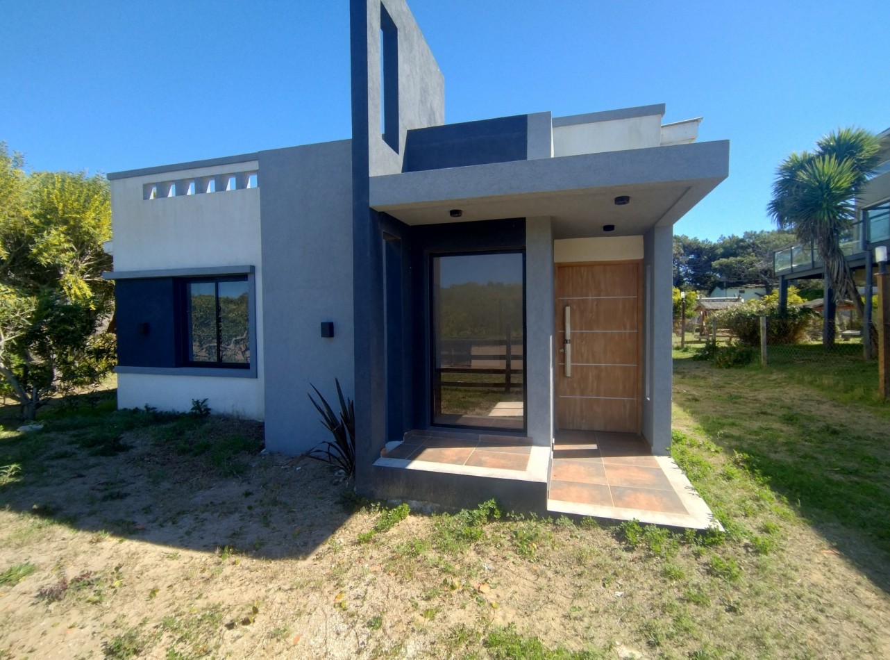Ph Tipo Casa 2 Habitaciones Todo Planta Baja A Estrenar Frente Al Mar Patio Con Parrilla Entrada Vehicular Financiacion Directa