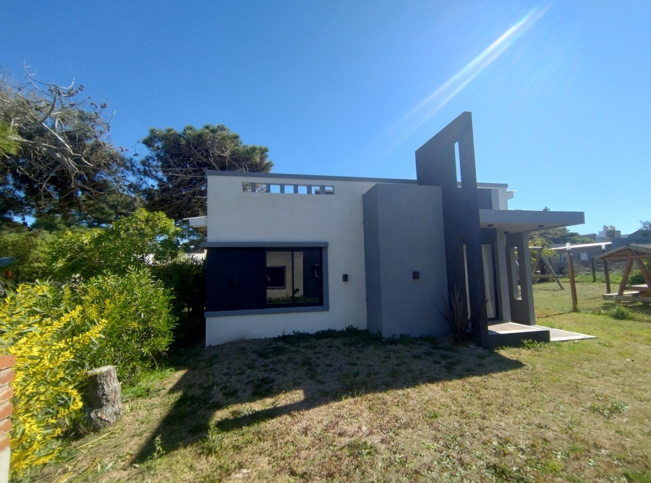 Ph Tipo Casa 2 Habitaciones Todo Planta Baja A Estrenar Frente Al Mar Patio Con Parrilla Entrada Vehicular Financiacion Directa