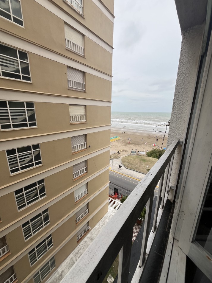 Departamento En Venta En Mar De Ajo Torre Frente Al Mar Vista Lateral Al Mar Living Comedor Amplio