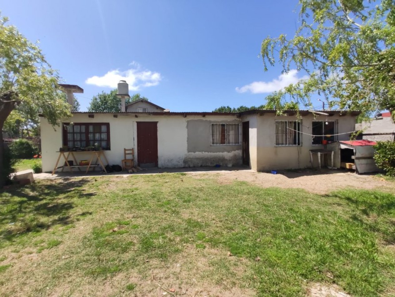 CASA CON LOTE PROPIO A LA VENTA EN MAR DE AJO SOBRE ASFALTO 2 DORMITORIOS LOTE DE 422MTS