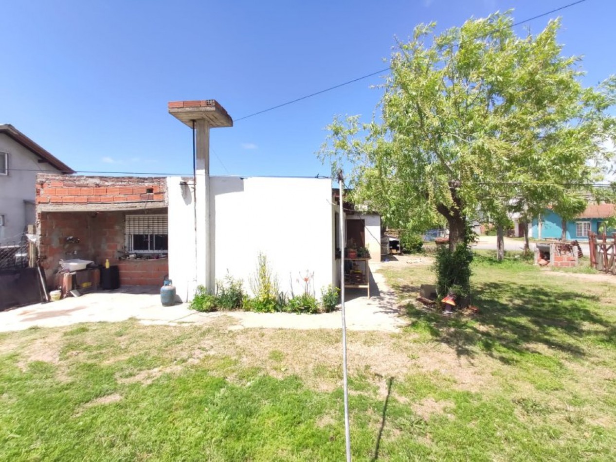 CASA CON LOTE PROPIO A LA VENTA EN MAR DE AJO SOBRE ASFALTO 2 DORMITORIOS LOTE DE 422MTS