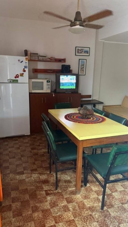 DEPARTAMENTO EN VENTA EN MAR DE AJO 2 AMBIENTES SIN EXPENSAS PRIMER PISO CERCA DEL MAR