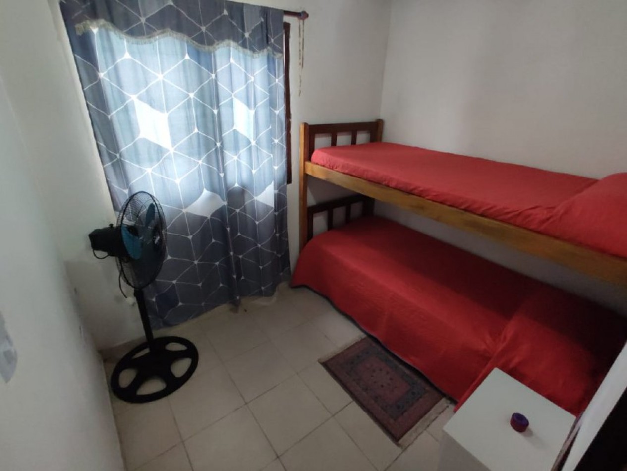 DUPLEX EN VENTA EN MAR DE AJO A 150MTS DEL MAR MUY BUEN ESTADO GENERAL 