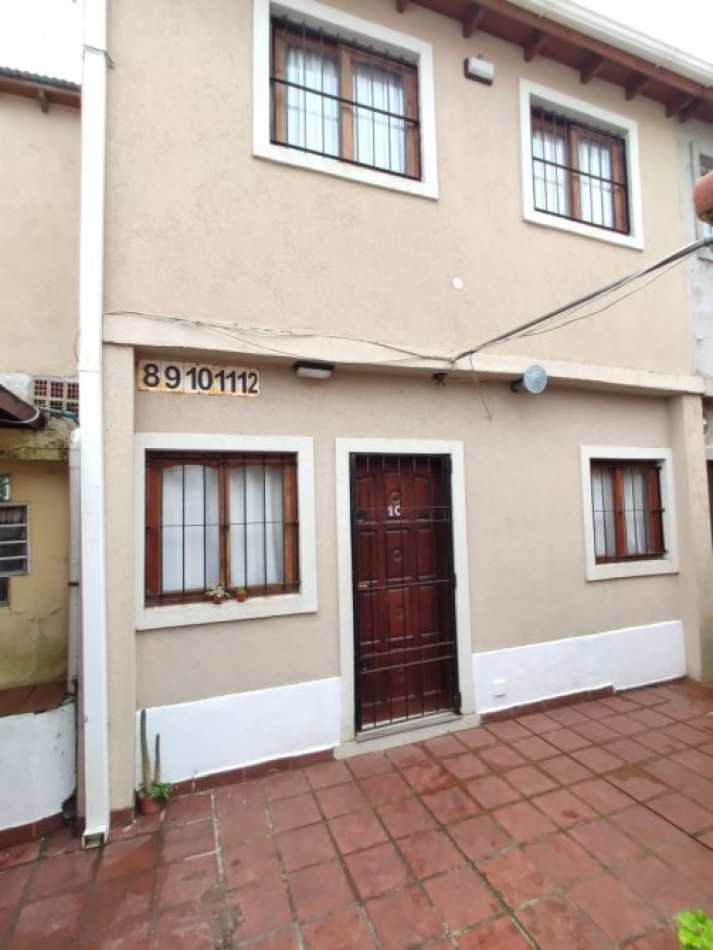 DUPLEX EN VENTA EN MAR DE AJO A 150MTS DEL MAR MUY BUEN ESTADO GENERAL 