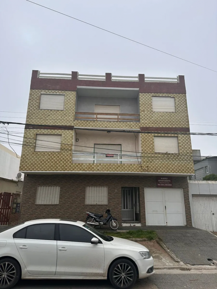 DEPARTAMENTO EN VENTA EN MAR DE AJO A PASOS DEL MAR EXCELENTE ESTADO 