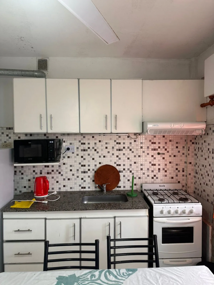 DEPARTAMENTO EN VENTA EN MAR DE AJO A PASOS DEL MAR EXCELENTE ESTADO 