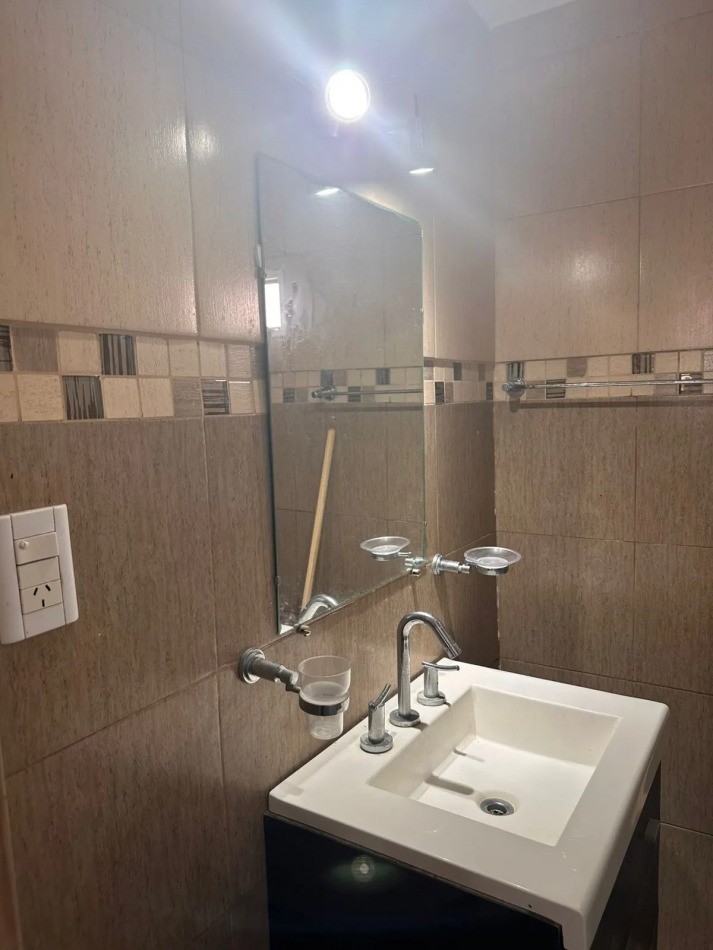 DEPARTAMENTO EN VENTA EN MAR DE AJO A PASOS DEL MAR EXCELENTE ESTADO 