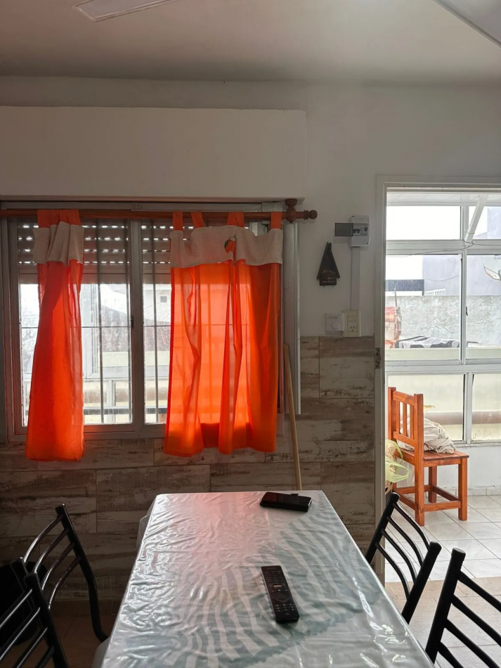 DEPARTAMENTO EN VENTA EN MAR DE AJO A PASOS DEL MAR EXCELENTE ESTADO 