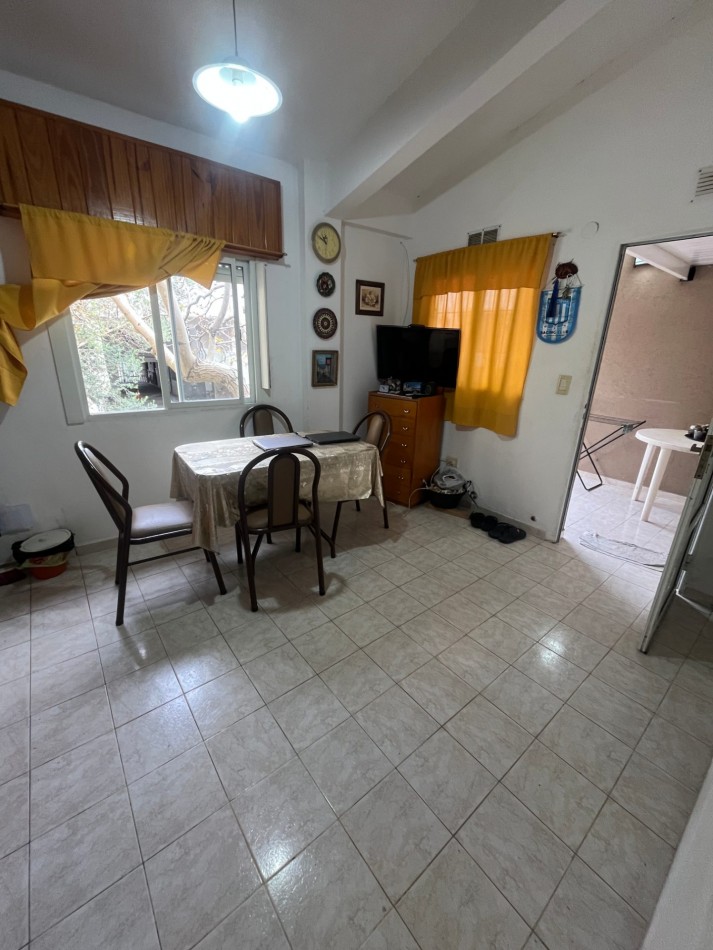DEPARTAMENTO EN VENTA EN MAR DE AJO CENTRO CON GAS NATURAL A LA VUELTA DE COTO