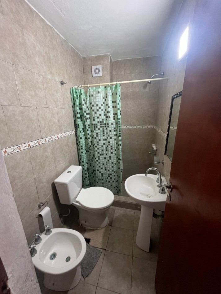DEPARTAMENTO EN VENTA EN MAR DE AJO 3 AMBIENTES PRIMER PISO EXCELENTE ESTADO