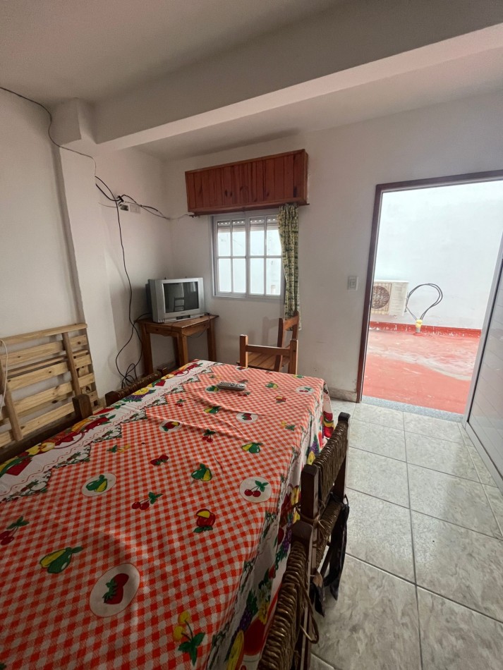 DEPARTAMENTO EN VENTA EN MAR DE AJO 3 AMBIENTES PRIMER PISO EXCELENTE ESTADO