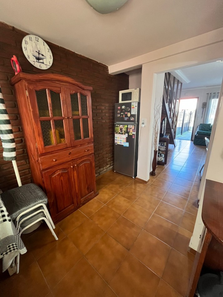 DUPLEX EN MAR DE AJO CON GAS NATURAL AL FRENTE PATIO CON PARRILLA