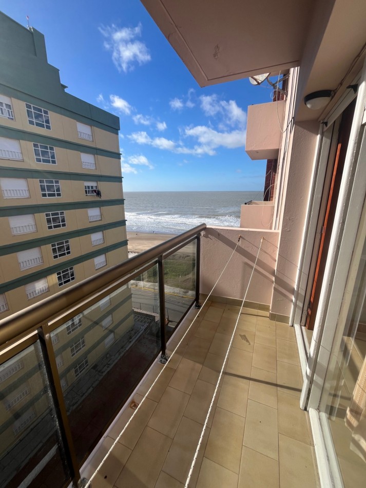 DEPARTAMENTO FRENTE AL MAR EN VENTA EN MAR DE AJO 3 AMBIENTES CON GAS NATURAL