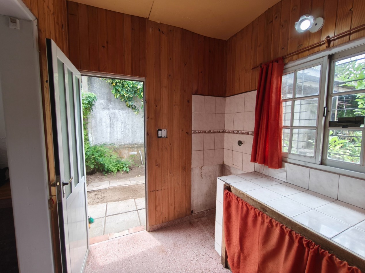 CASA EN VENTA EN MAR DE AJO PLANTA BAJA CON GAS NATURAL Y COCHERA