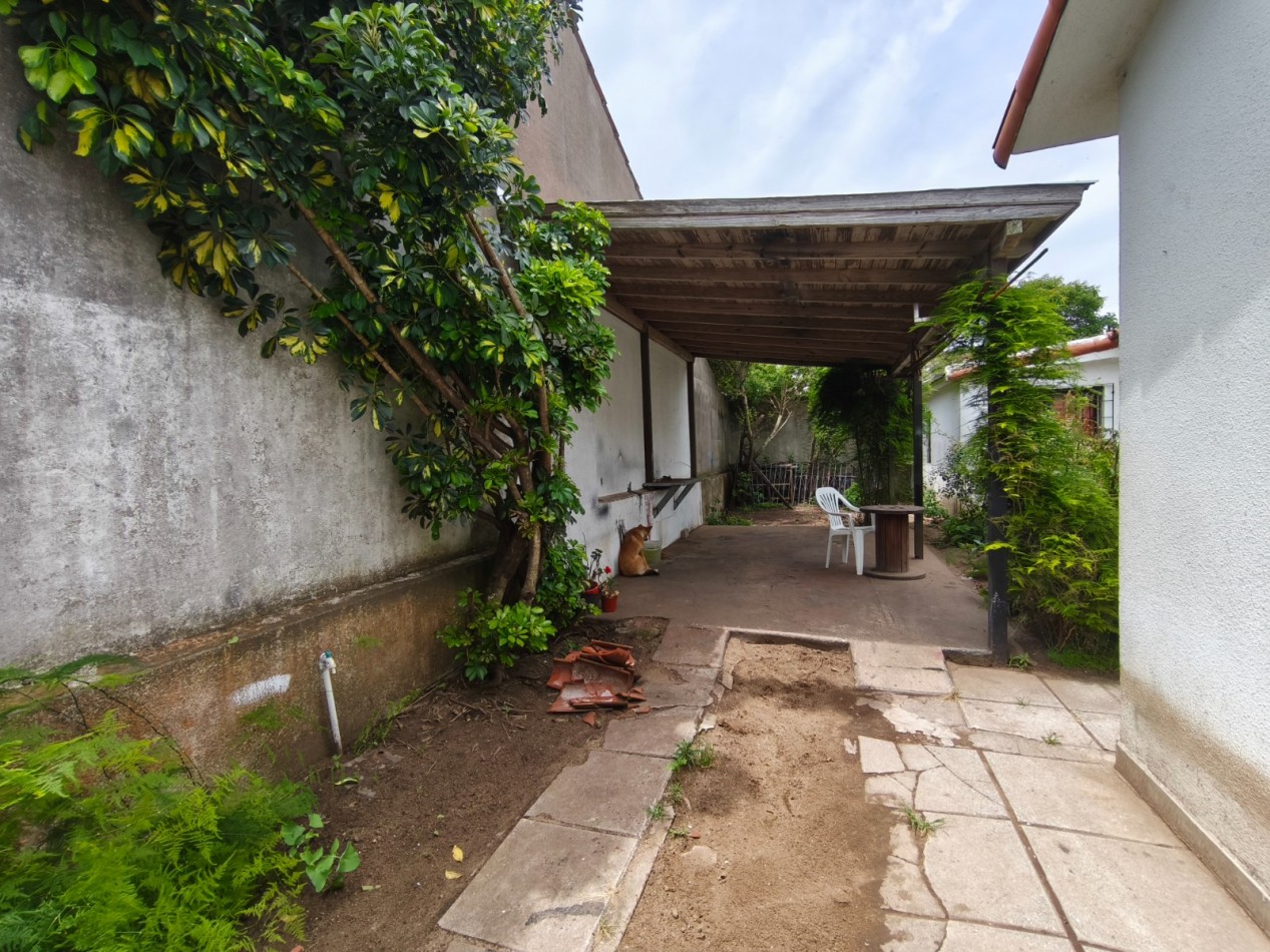 CASA EN VENTA EN MAR DE AJO PLANTA BAJA CON GAS NATURAL Y COCHERA