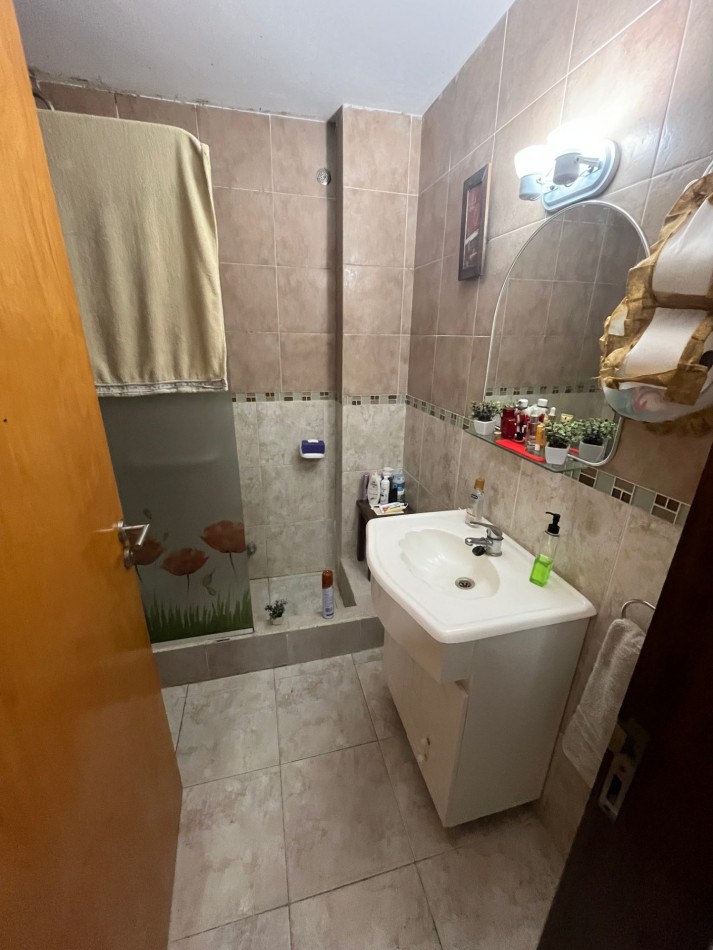 DEPARTAMENTO 2 AMBIENTES EN VENTA EN MAR DE AJO CON GAS NATURAL A LA CALLE