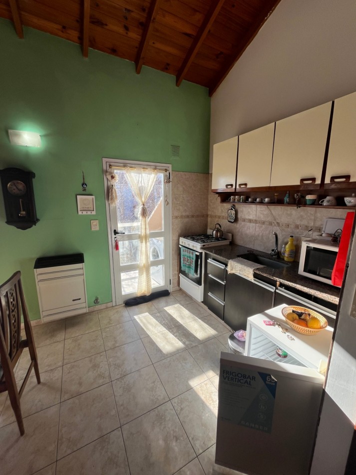 DEPARTAMENTO 2 AMBIENTES EN VENTA EN MAR DE AJO CON GAS NATURAL A LA CALLE