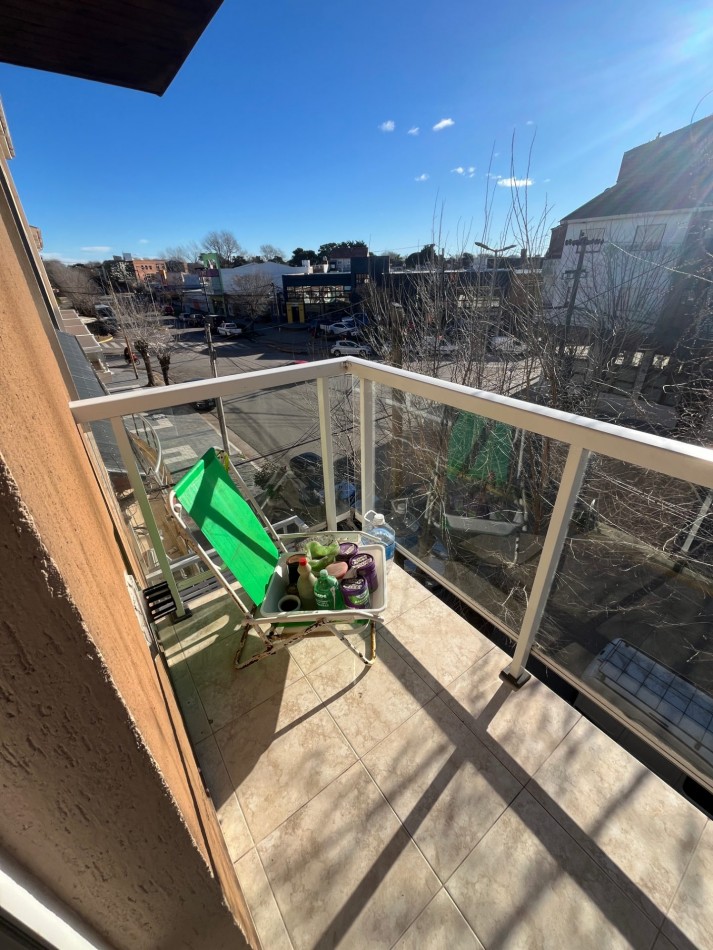 DEPARTAMENTO 2 AMBIENTES EN VENTA EN MAR DE AJO CON GAS NATURAL A LA CALLE