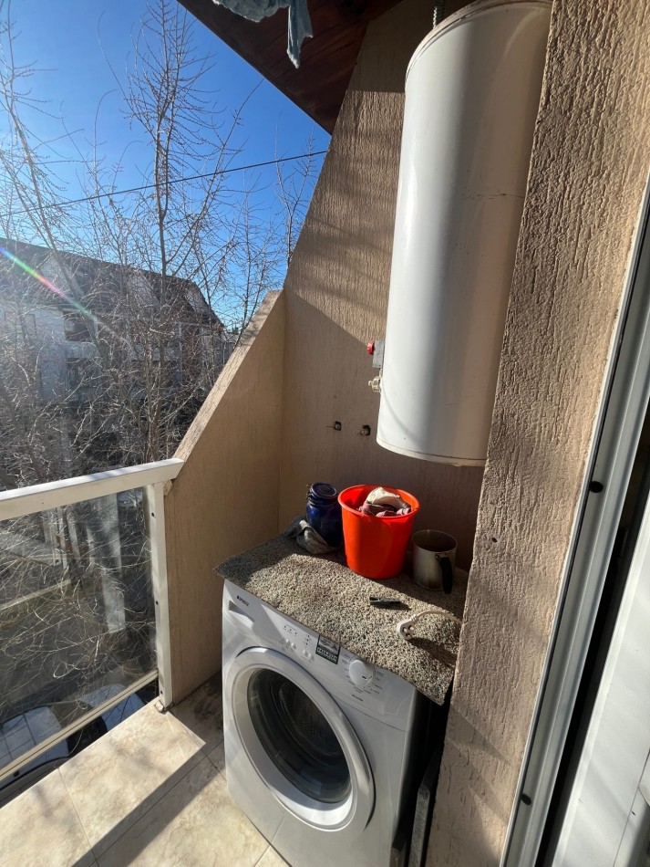 DEPARTAMENTO 2 AMBIENTES EN VENTA EN MAR DE AJO CON GAS NATURAL A LA CALLE