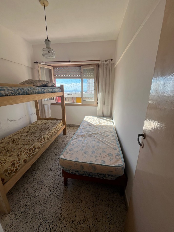 DEPARTAMENTO 3 AMBIENTES EN VENTA EN MAR DE AJO CON VISTA AL MAR SOBRE LA PEATONAL