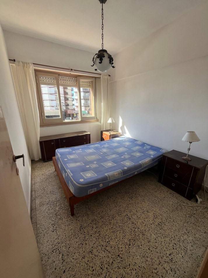 DEPARTAMENTO 3 AMBIENTES EN VENTA EN MAR DE AJO CON VISTA AL MAR SOBRE LA PEATONAL
