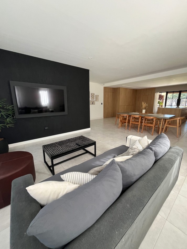 HERMOSA CASA EN VENTA EN MAR DE AJO ESTILO MODERNO