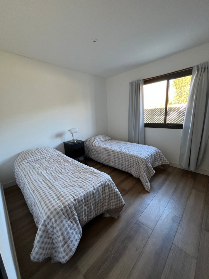 HERMOSA CASA EN VENTA EN MAR DE AJO ESTILO MODERNO