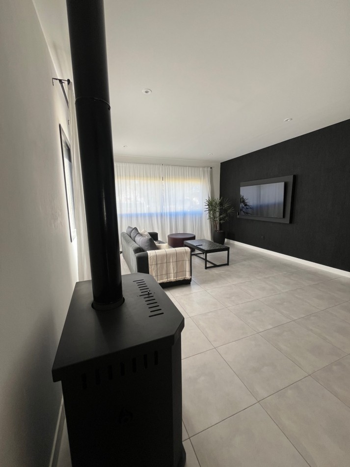 HERMOSA CASA EN VENTA EN MAR DE AJO ESTILO MODERNO