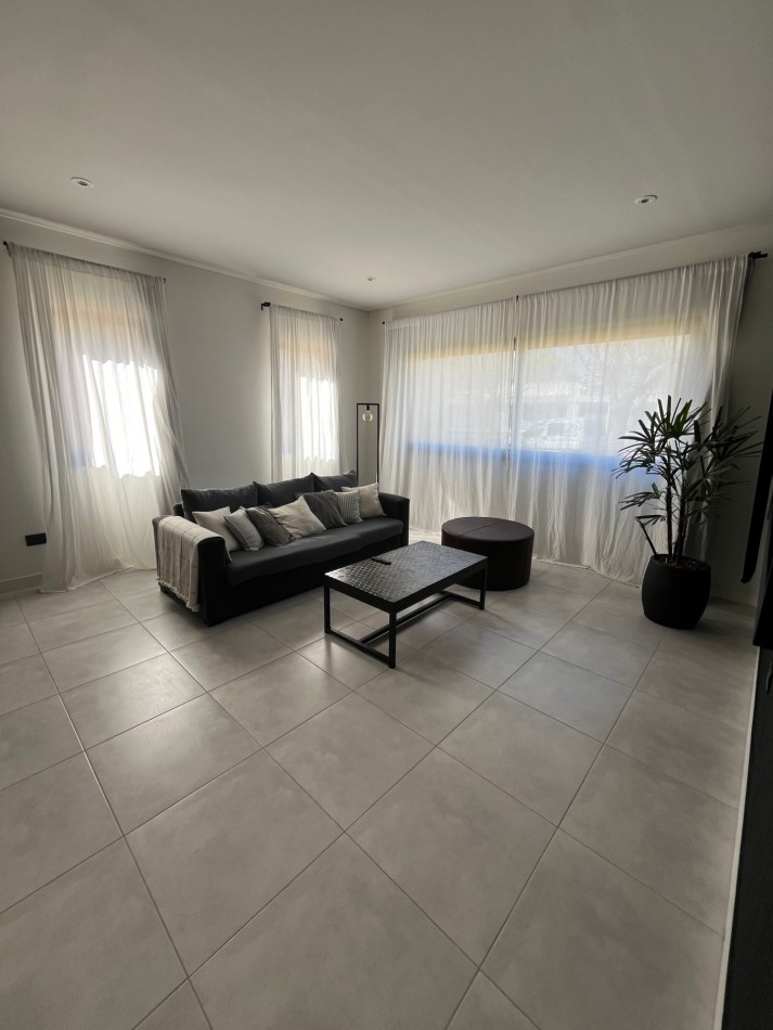 HERMOSA CASA EN VENTA EN MAR DE AJO ESTILO MODERNO
