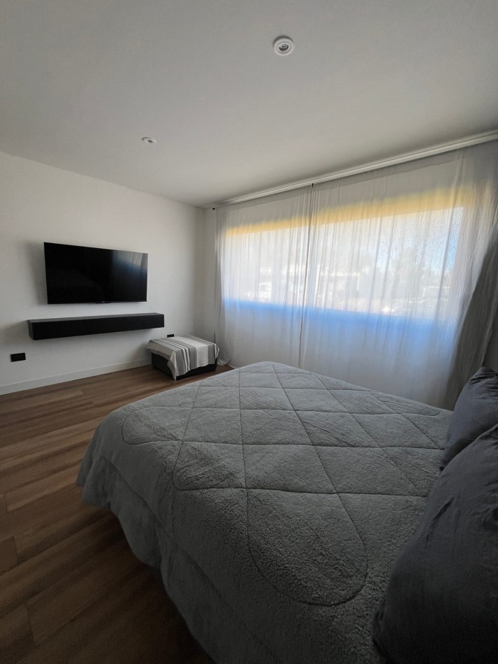 HERMOSA CASA EN VENTA EN MAR DE AJO ESTILO MODERNO