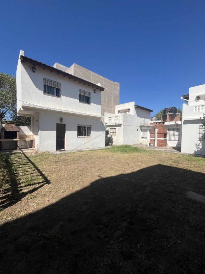 Departamento En Venta En Mar De Ajo 100mts Del Mar 2 Habitaciones Patio Con Parrilla Espacio Vehicular
