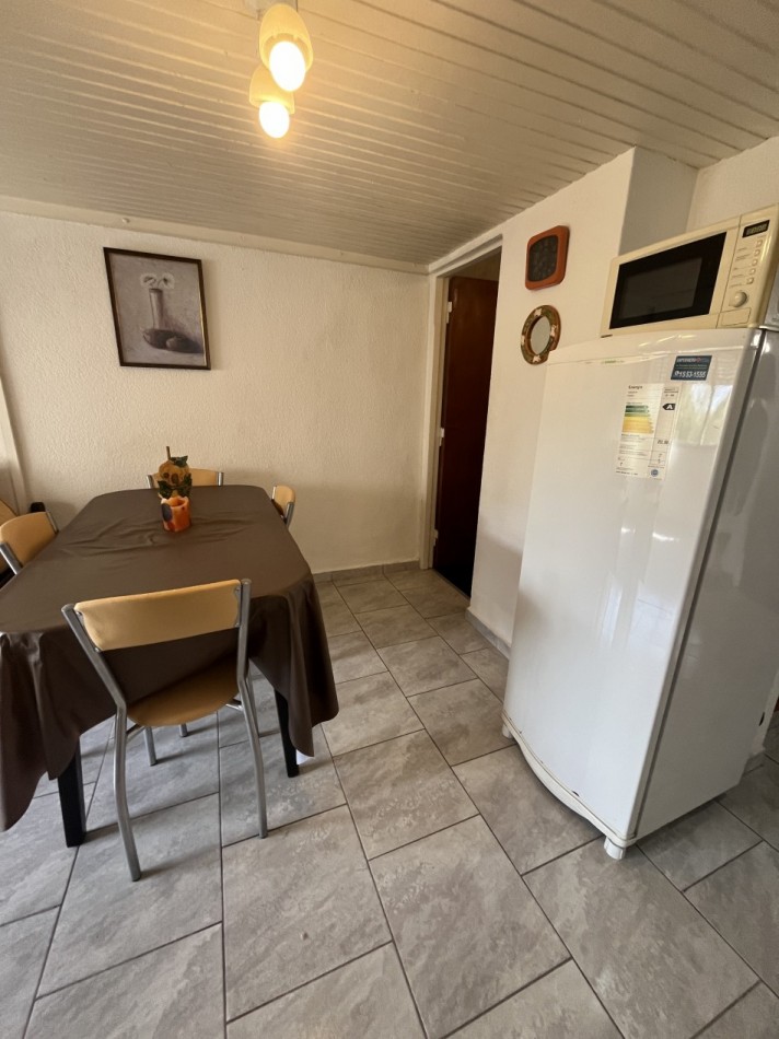 DEPARTAMENTO EN VENTA EN MAR DE AJO CON GAS NATURAL ZONA CENTRO A TRES CUADRAS DEL MAR