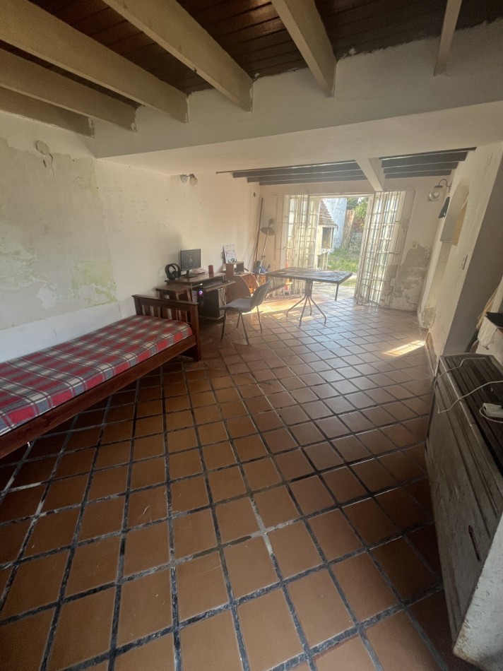 CASA EN VENTA EN SAN BERARDO 4 HABITACIONES GAS NATURAL CONECTADO CON DEPTO MONOAMBIENTE AL FRENTE