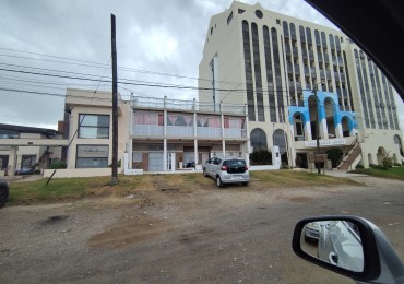 BLOCK CASA 4 DEPTOS FRENTE AL MAR COSTA AZUL CON SUM Y SOLARIUM